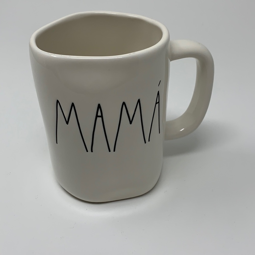 Rae Dunn Extra Large MAMA Mug